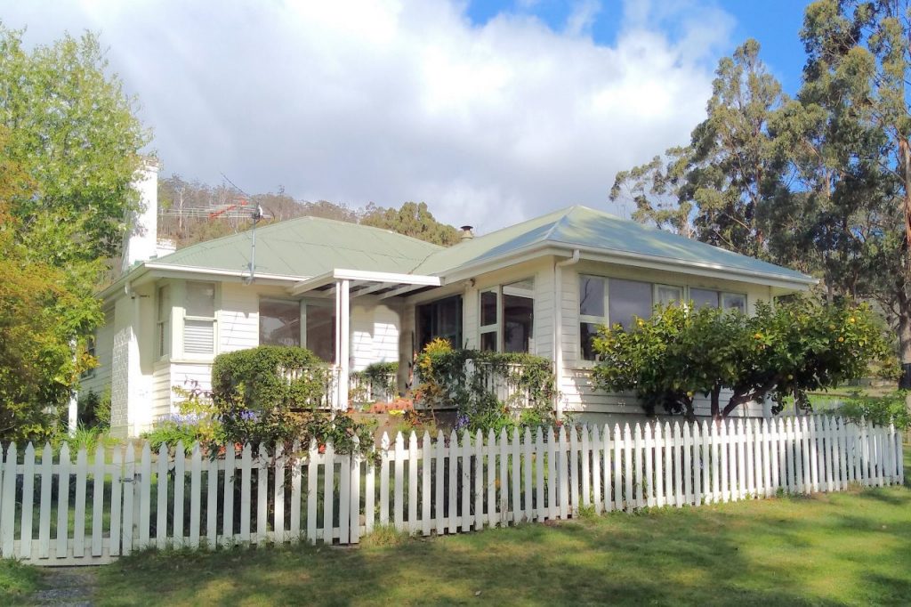 Huon Country Cottage The Huon Valley Southern Tasmania